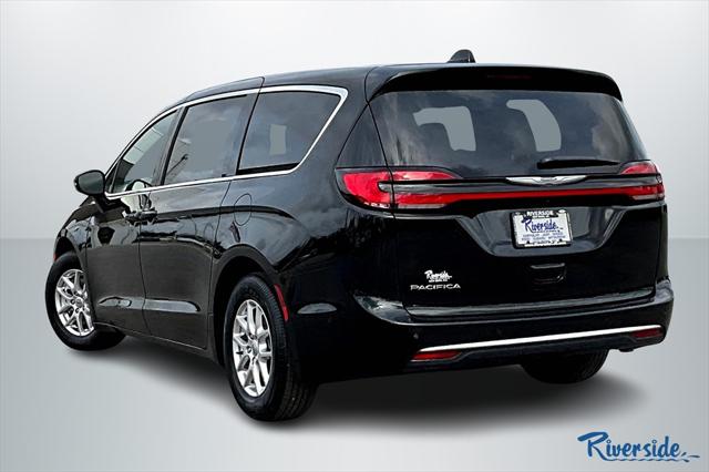 2025 Chrysler Pacifica PACIFICA SELECT