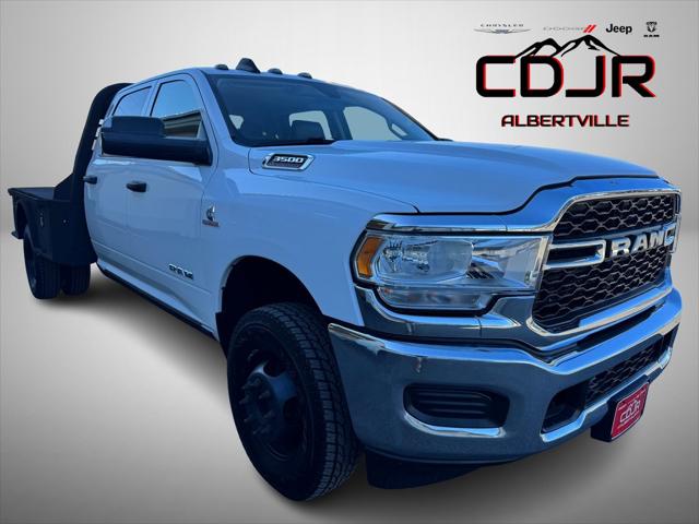 2019 RAM 3500 Tradesman Crew Cab 4x4 8 Box