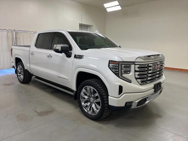 2022 GMC Sierra 1500 4WD Crew Cab Short Box Denali