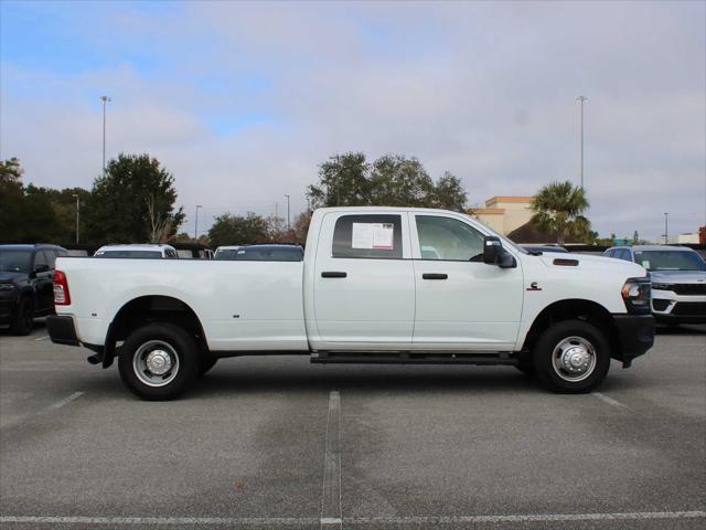 2024 RAM 3500 Tradesman Crew Cab 4x4 8 Box