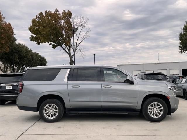 2023 Chevrolet Suburban 2WD LT