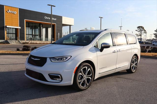 2025 Chrysler Pacifica PACIFICA PINNACLE