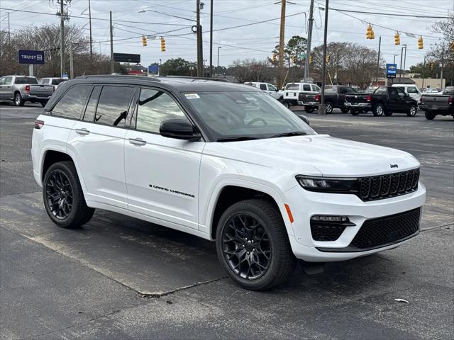 2025 Jeep Grand Cherokee GRAND CHEROKEE SUMMIT RESERVE 4X4