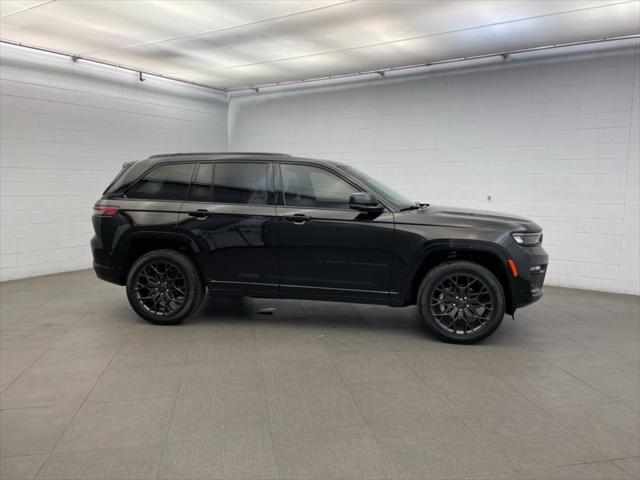 2025 Jeep Grand Cherokee GRAND CHEROKEE SUMMIT RESERVE 4X4