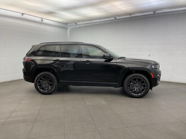 2025 Jeep Grand Cherokee GRAND CHEROKEE SUMMIT RESERVE 4X4