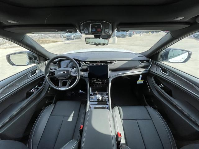 2025 Jeep Grand Cherokee GRAND CHEROKEE OVERLAND 4X4