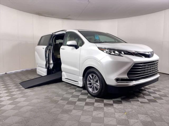 2023 Toyota Sienna XLE for sale in Phoenix, AZ