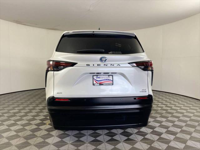 2023 Toyota Sienna XLE