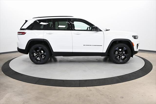 2023 Jeep Grand Cherokee Altitude 4x4