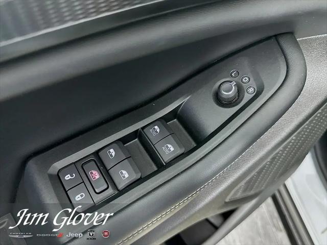 2025 Jeep Grand Cherokee L Altitude X 4x4