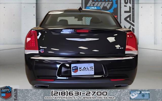 2016 Chrysler 300 Limited