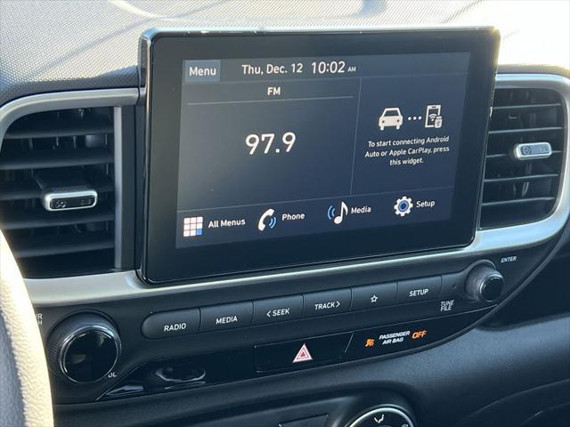 2025 Hyundai Venue SE