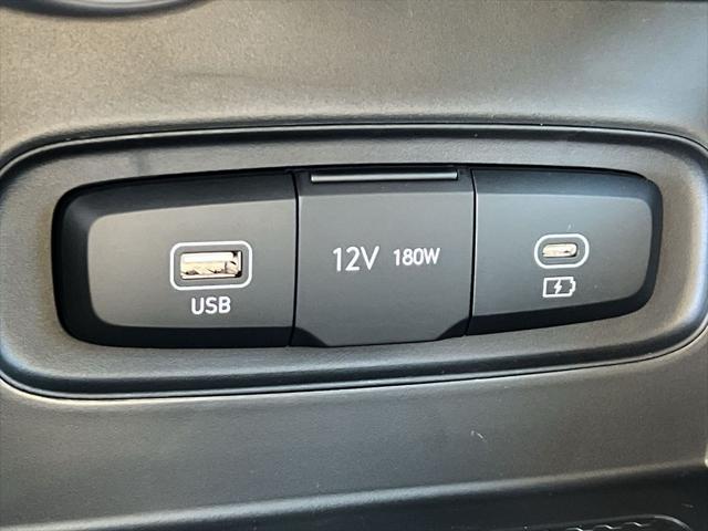 2025 Hyundai Venue SE