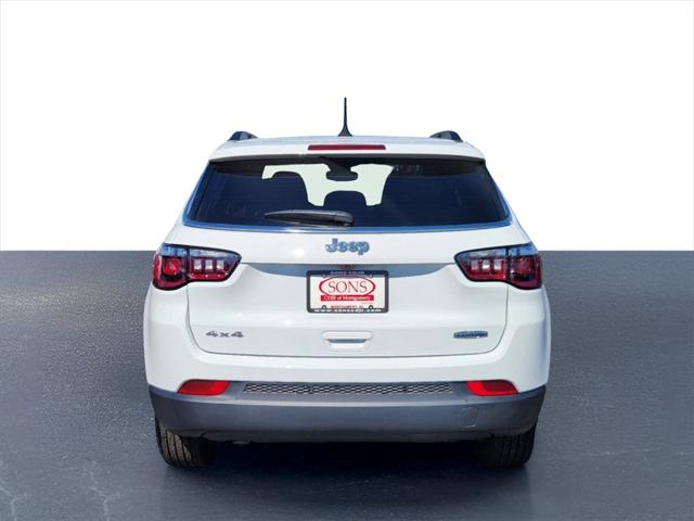 2025 Jeep Compass COMPASS LATITUDE 4X4