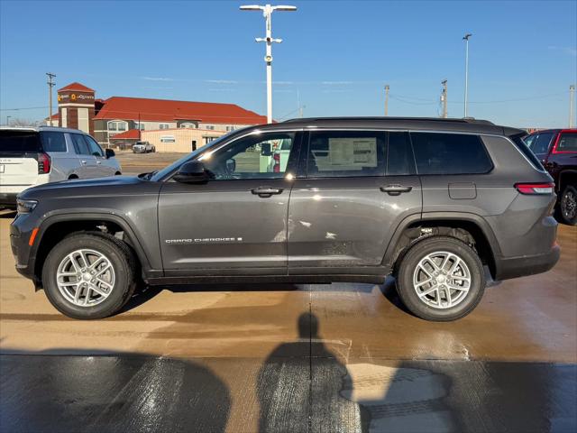 2025 Jeep Grand Cherokee GRAND CHEROKEE L LAREDO X 4X4