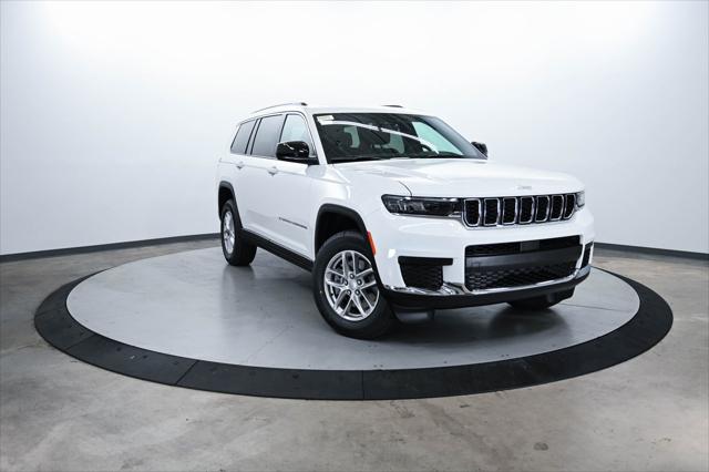 2025 Jeep Grand Cherokee GRAND CHEROKEE L LAREDO X 4X4