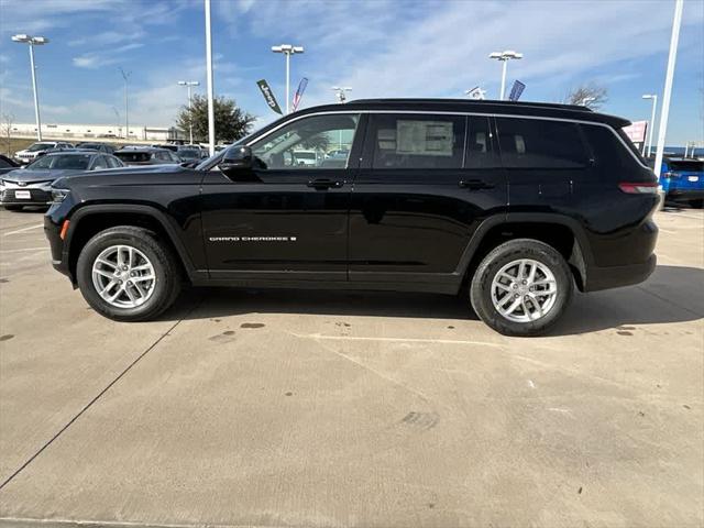 2025 Jeep Grand Cherokee GRAND CHEROKEE L LAREDO X 4X4