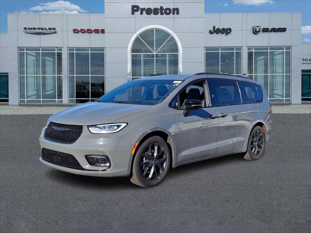 2025 Chrysler Pacifica PACIFICA LIMITED