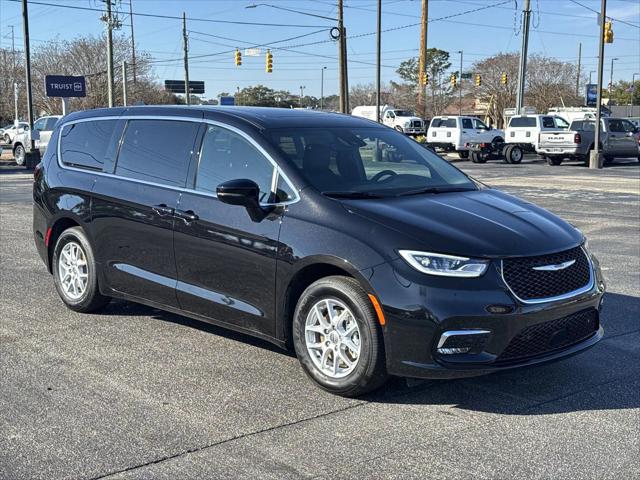 2025 Chrysler Pacifica PACIFICA SELECT