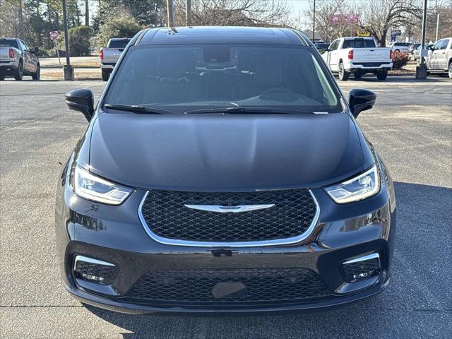 2025 Chrysler Pacifica PACIFICA SELECT