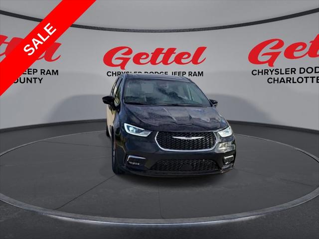2025 Chrysler Pacifica PACIFICA SELECT