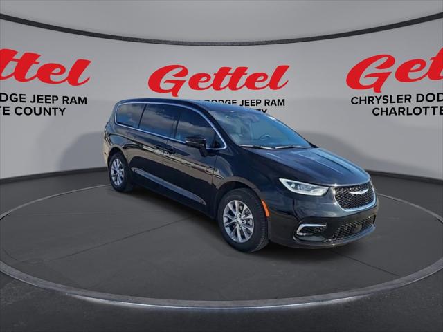 2025 Chrysler Pacifica PACIFICA SELECT AWD