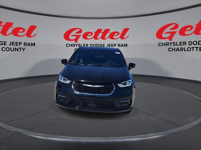 2025 Chrysler Pacifica PACIFICA SELECT AWD