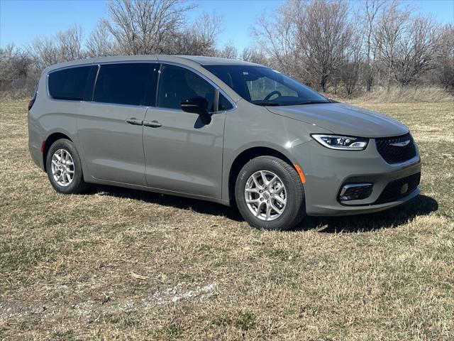 2025 Chrysler Pacifica PACIFICA SELECT