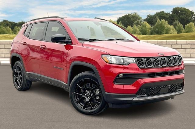 2025 Jeep Compass COMPASS LATITUDE 4X4