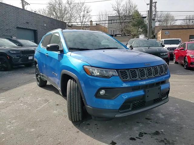 2025 Jeep Compass COMPASS LATITUDE 4X4