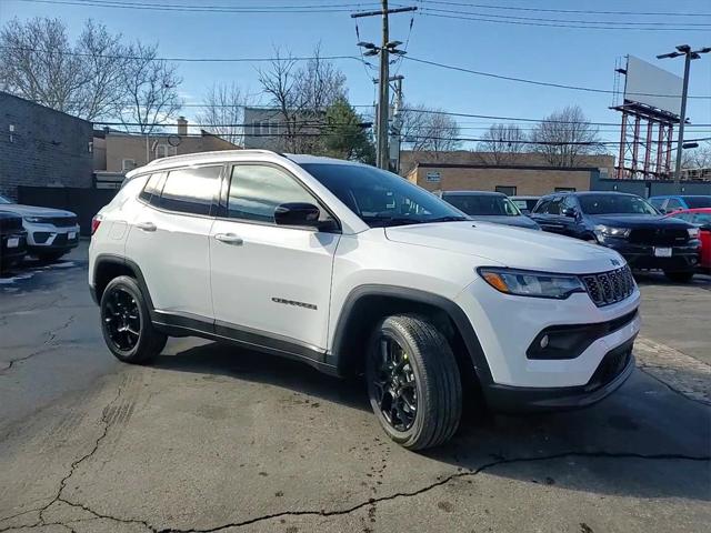 2025 Jeep Compass COMPASS LATITUDE 4X4