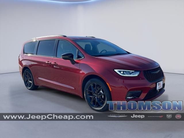 2025 Chrysler Pacifica PACIFICA LIMITED