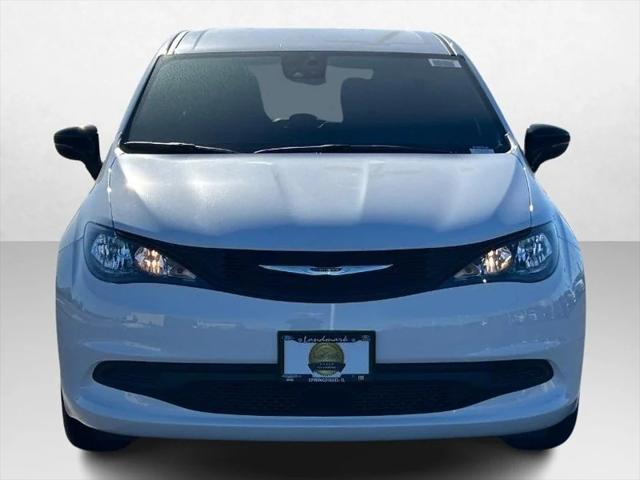 2025 Chrysler Voyager VOYAGER LX