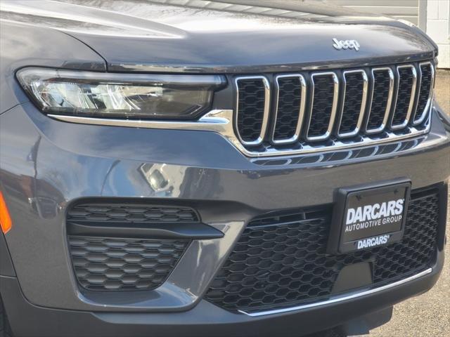 2025 Jeep Grand Cherokee GRAND CHEROKEE LAREDO X 4X4