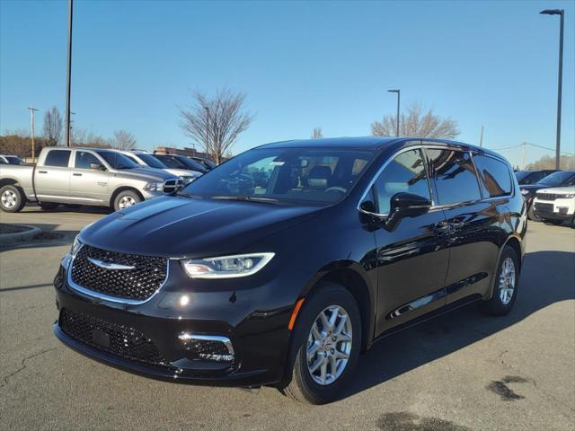 2025 Chrysler Pacifica PACIFICA SELECT