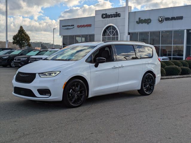 2025 Chrysler Pacifica PACIFICA LIMITED