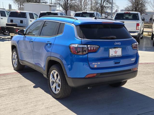 2025 Jeep Compass COMPASS LATITUDE 4X4