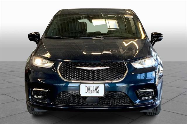 2025 Chrysler Pacifica PACIFICA SELECT