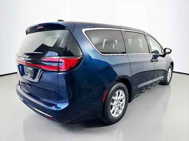 2025 Chrysler Pacifica PACIFICA SELECT