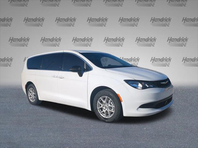 2025 Chrysler Voyager VOYAGER