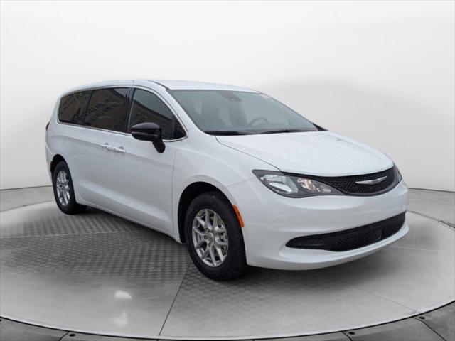 2025 Chrysler Voyager VOYAGER LX