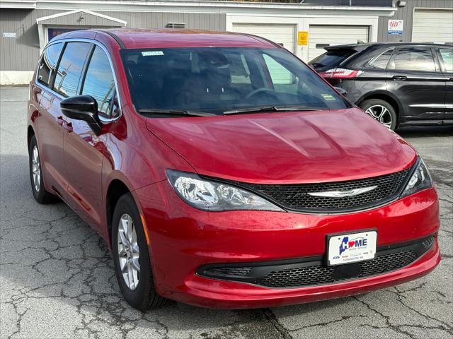 2025 Chrysler Voyager VOYAGER LX