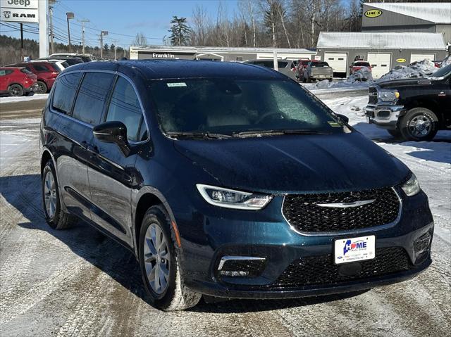 2025 Chrysler Pacifica PACIFICA SELECT AWD
