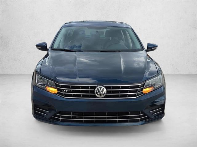 2018 Volkswagen Passat 2.0T R-Line 2018 Volkswagen Passat 2.0T R-Line