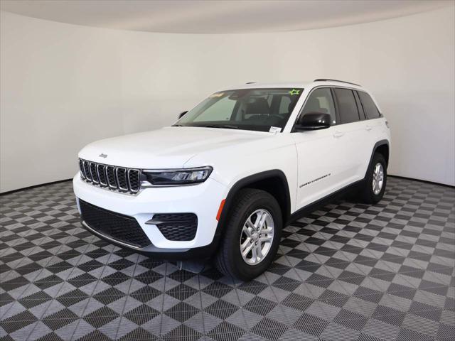 2023 Jeep Grand Cherokee Laredo 4x4