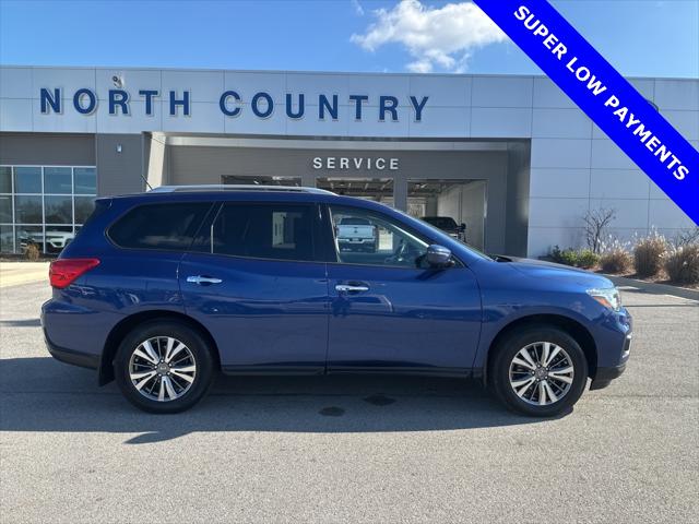 2018 Nissan Pathfinder SV