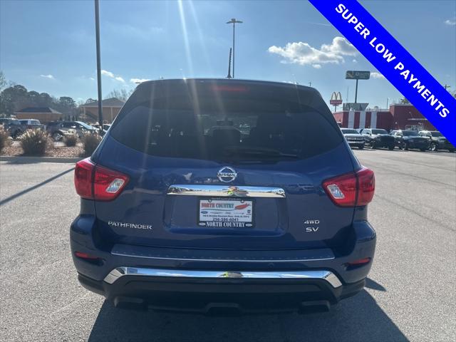 2018 Nissan Pathfinder SV