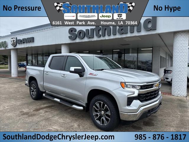 2022 Chevrolet Silverado 1500 4WD Crew Cab Standard Bed LT