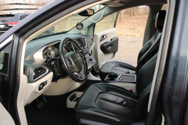 2021 Chrysler Pacifica Touring L