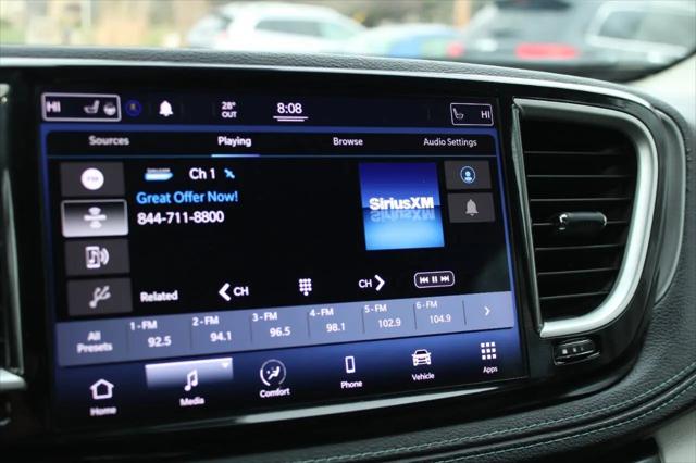 2021 Chrysler Pacifica Touring L